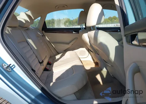 2012 Volkswagen Passat 2.5L Sel Premium из США, поврежденный, VIN 1VWCH7A33CC108152